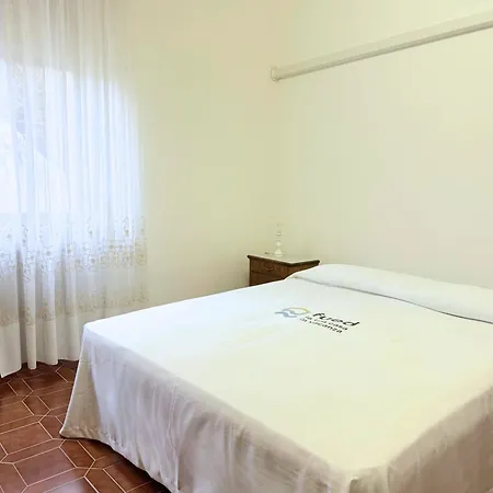 Se247- Marotta, Trilocale Con Corte Attrezzata Vicino Al Mare Marotta